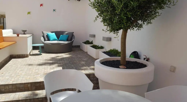 Апартаменты Castle Terrace Exclusive Apartment - Home By The Castle Apartment