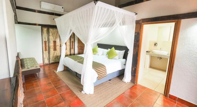 Двухместный номер Superior с видом на озеро Umbhaba Eco Lodge