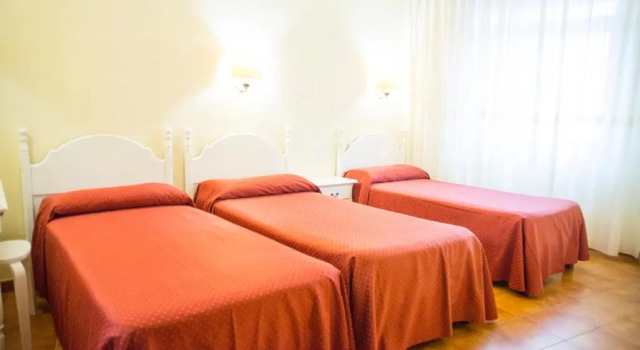 Трёхместный номер Standard Hotel Nuevo Cachalote