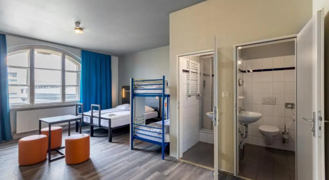 Standard quadruple chambre a&o Leipzig Hauptbahnhof