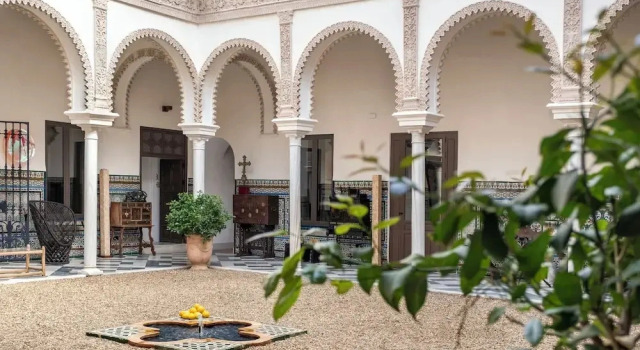 Hotel Boutique Casa del Limonero, Забронировать Бутик-отель Бутик-отели Севильи, рядом с Театр Sala Cero, Бутик-отель