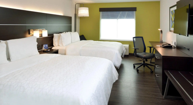Номер Standard Holiday Inn Express & Suites Pueblo by IHG