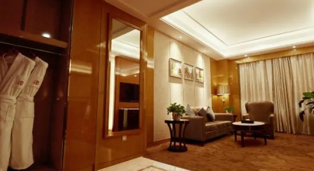 Люкс Executive Hongdu International Hotel