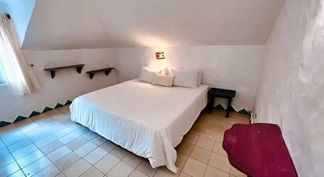 Полулюкс Deluxe Hotel La Tortuga