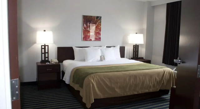 Номер Superior Comfort Inn & Suites