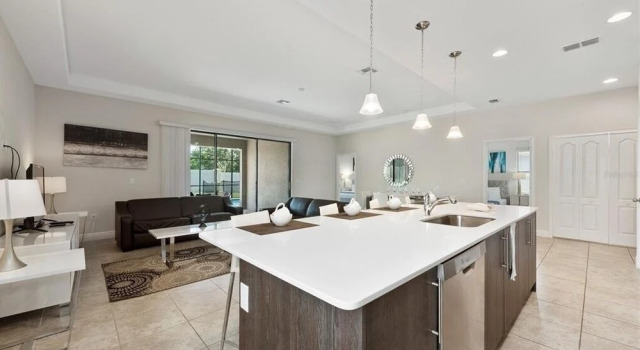 Коттедж Balmoral Resort-222mcv 4 Bedroom Home by RedAwning