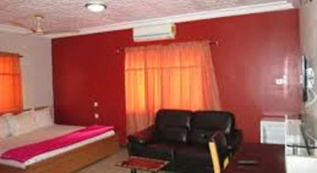 Widi Rest Inn, Reserva ahora Hotel Hoteles en Gran Acra con aparcamiento, Aparcamiento