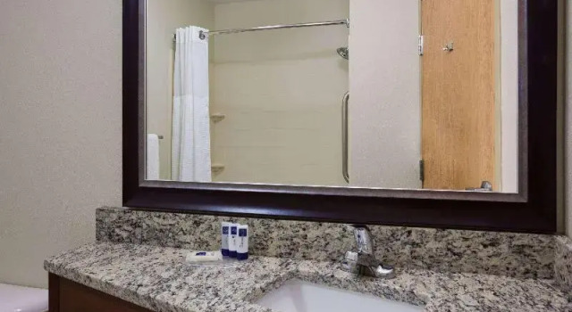 Номер Deluxe AmericInn by Wyndham Osage