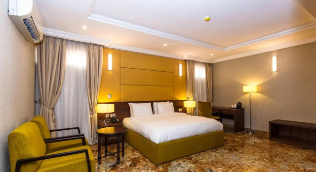 Двухместный люкс Ambassador Joygate Hotels & Suites