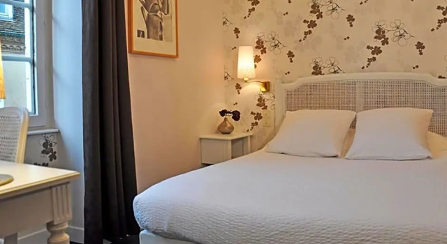 Номер Superior The Originals City, Hôtel La Reine Jeanne, Orthez (Inter-Hotel)