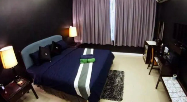 Pitbull Hotel