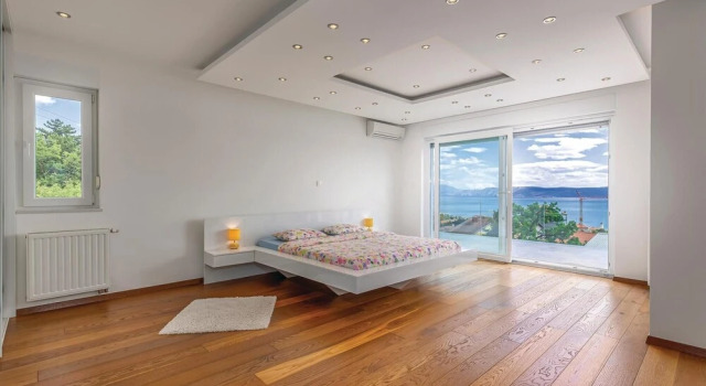Stunning Home in Crikvenica With Wifi and 4 Bedrooms
