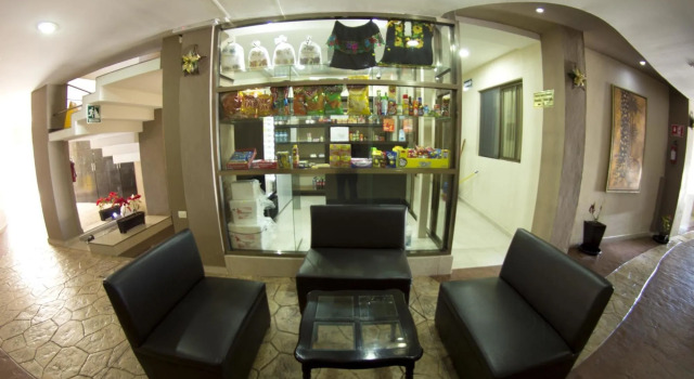 Hotel & Suites Domani