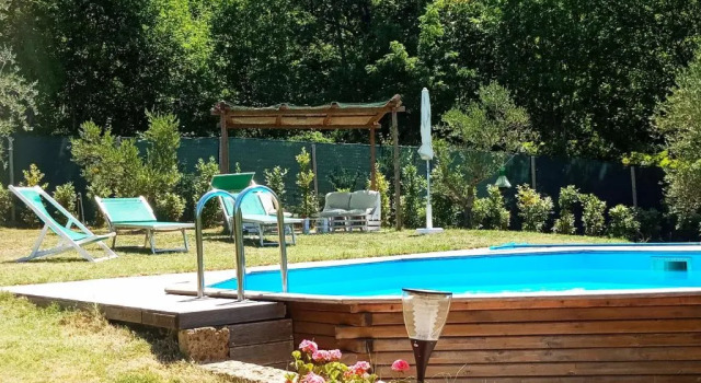 Вилла Villa con Piscina 10 Posti Letto, LOliveta Di Rivalto