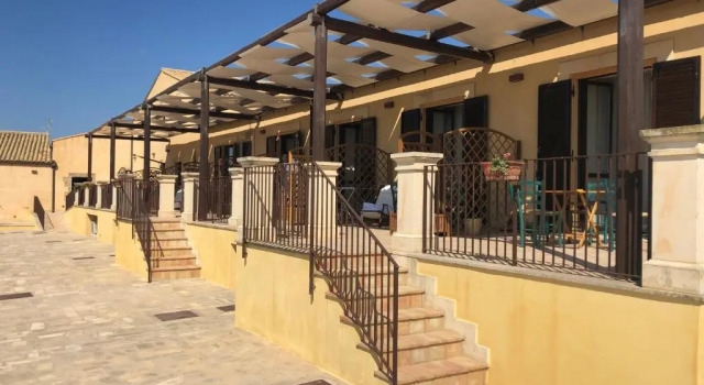 Le Sorelle del Vino, Book Hotel Hotels in Sicily with Parking, Parking