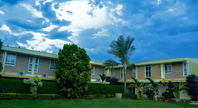 Esella Country Hotel
