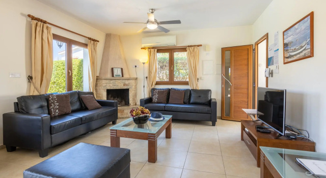 Villa Tsikkos Tessera