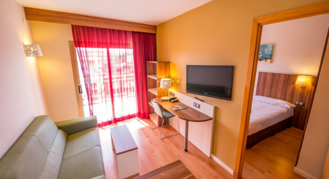 Golden Avenida Family Suites