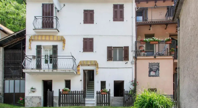 Коттедж Holiday Home in Liguria Near Barbottina Forest