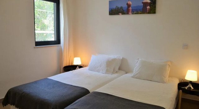 2 Direita, Varaa Hotelli Luz Albufeira