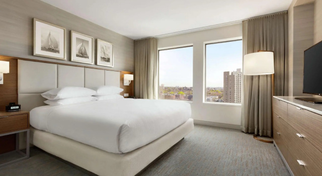 Двухместный люкс Sofa bed DoubleTree Suites by Hilton Hotel Boston - Cambridge