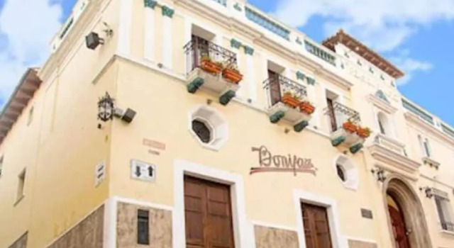 Hotel Pensión Bonifaz, Varaa Hotelli Quetzaltenango Guatemala