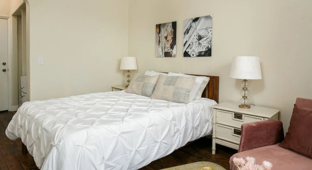 CDC Cleaning Standard! Studio Near Hollywood