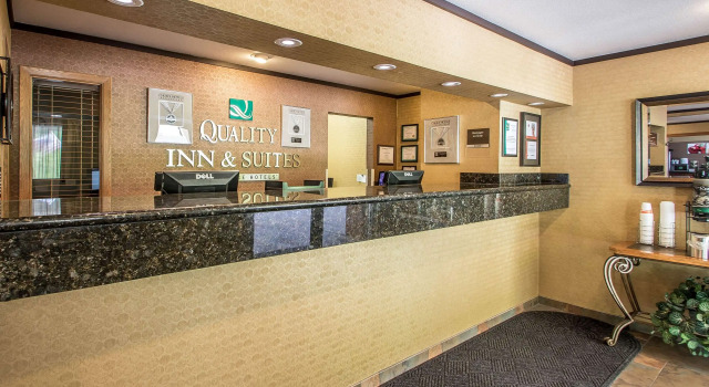 Quality Inn & Suites Decorah