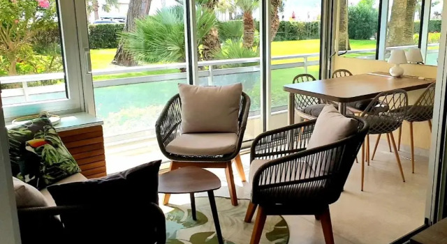 Апартаменты Garden and beach sea view apartment Cannes