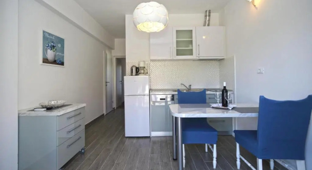 Апартаменты Comfort c 1 комнатой с видом на море Apartments Grgo