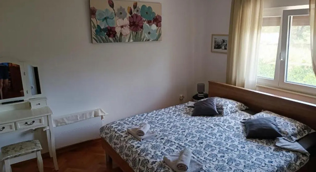 Dorothy Apartment