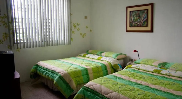 Tangara Guest House, Book Pension Gæstehuse i Guayas, Pension