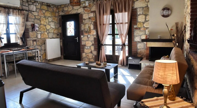 Have a Fabulous Vacation in Chalkidi With Your Family and Stay Here!, Book Villa  