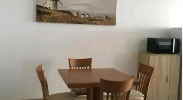 Luxuriöses Apartment 90 m2 mit Meerblick, sonniger Strand