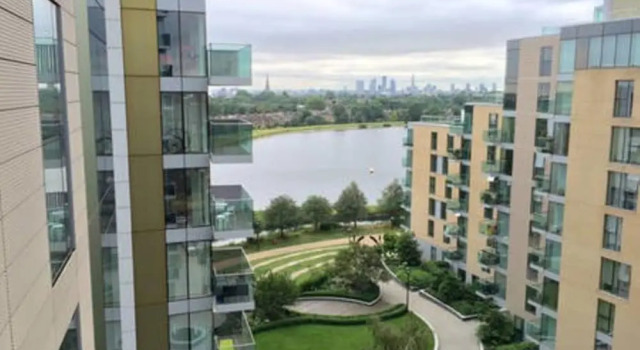 Modern and Airy 2 bed 2 Bath Flat With Great Views