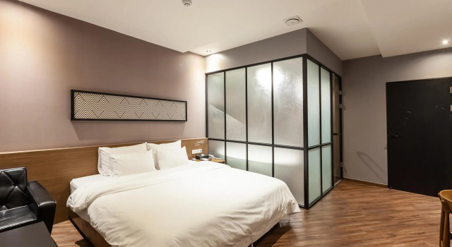 Двухместный номер Standard Brown Dot Hotel Beomil