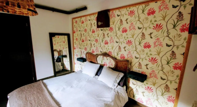 Loboratorio Rural, La Casa de al Lado, Rezervați Hotel Casas del Abad 