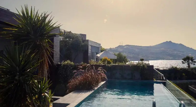 Вилла с 4 комнатами с балконом Root Redrock Villas Yalıkavak