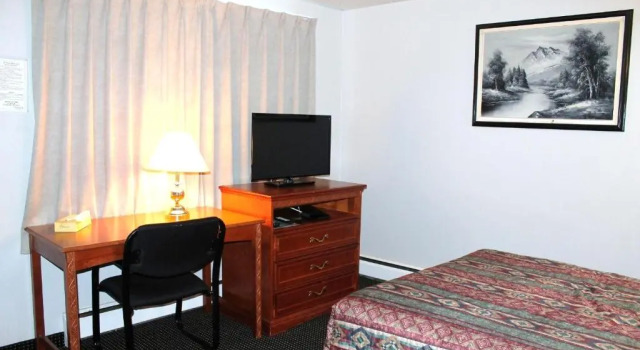 Четырёхместный номер Standard Tel Star Motel