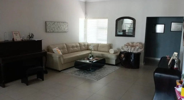 Вилла Langebaan Golf Estate - Signature Hole 24hrs Power