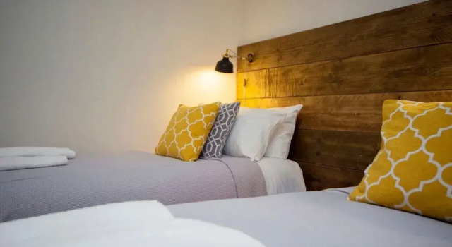 Higgihaus 3a Sleeps 4  Monday - Friday