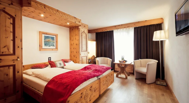 Четырёхместный семейный номер Standard c 1 комнатой с видом на реку Hotel Nolda