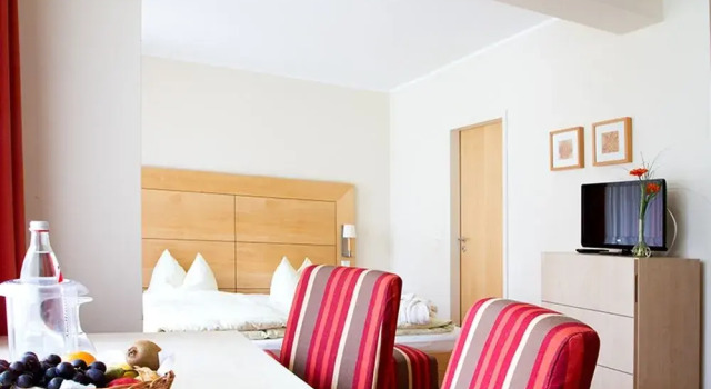 Sonnenhotel Carpe Diem, Забронировать Отель Кирххундем Rothaar Mountains