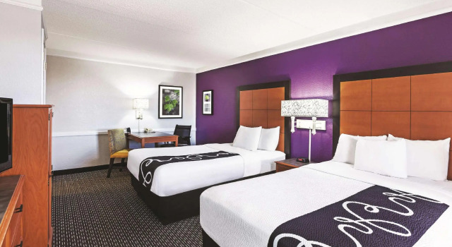 Четырёхместный номер Standard La Quinta Inn by Wyndham Midland