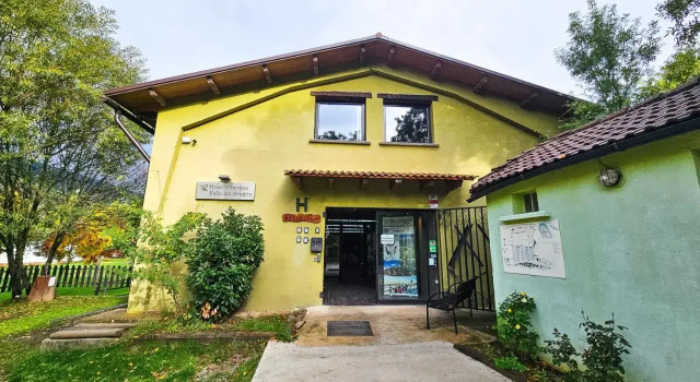 Resort Camping Solopuent, Book Campground Hotels in Aragon with Parking, Parking