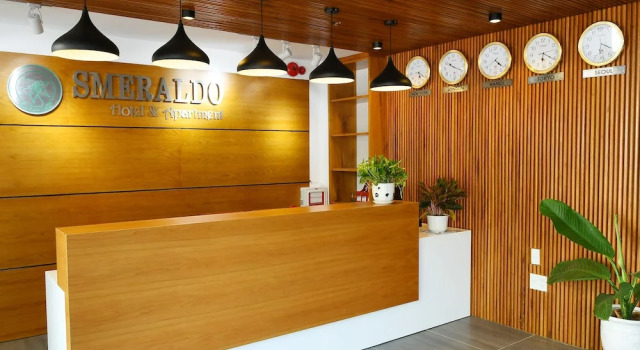 Smeraldo Hotel & Apartment, Rezerwuj Apartament Hotele w Da Nang z basenem, Basen