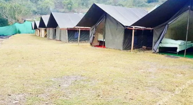 Camp Nature View, Rezerwuj Hotel Hotele w Uttarakhand z basenem, Basen