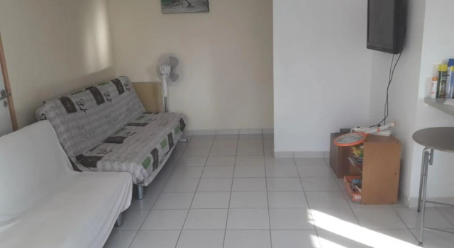Maison de 2 chambres avec jardin clos et wifi a Sainte Anne a 5 km de la plage, Book Hotel Sainte-Anne Martinique