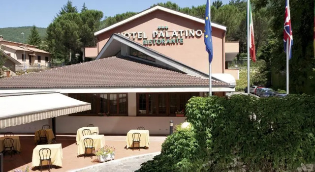 Hotel Palatino, Varaa Hotelli Norcia 