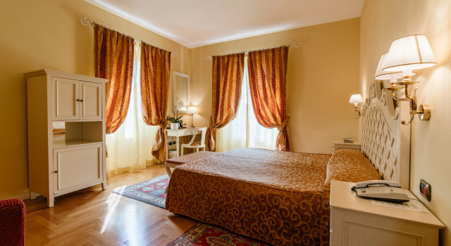 Villa Sofia Hotel, Забронировать Отель Отели Гардоне Ривьеры с завтраком, Завтраки